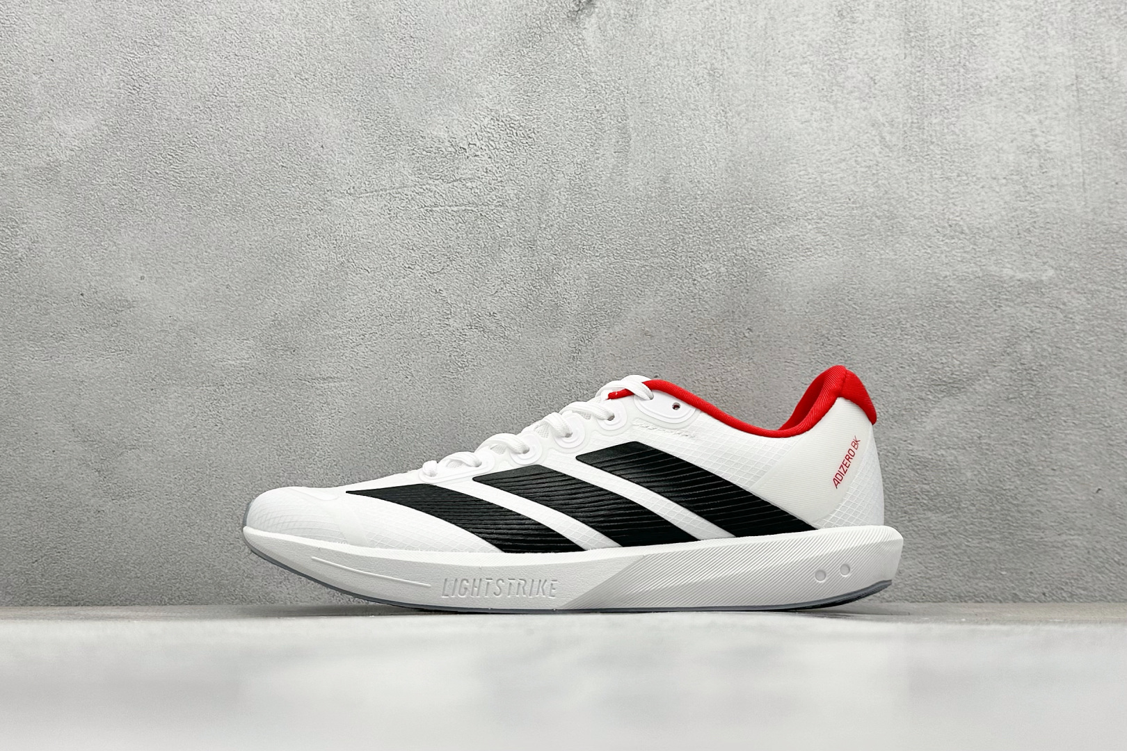AdidAdizero BK 阿迪透气低帮跑步鞋 JP6529