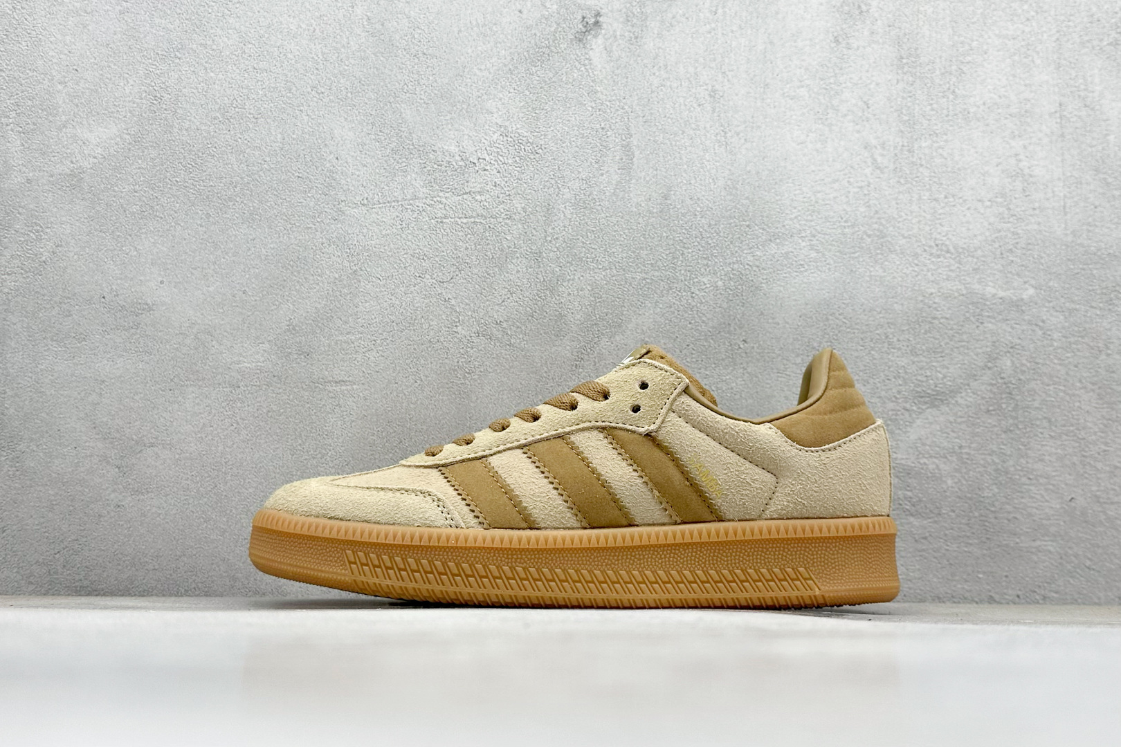 AdidOriginals Samba XLG 桑巴舞系列 阿迪达斯 三叶草 绅士德训足球风百搭低帮休闲运动板鞋 IG6289