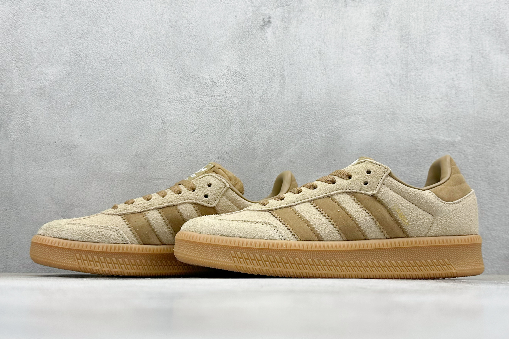 AdidOriginals Samba XLG 桑巴舞系列 阿迪达斯 三叶草 绅士德训足球风百搭低帮休闲运动板鞋 IG6289