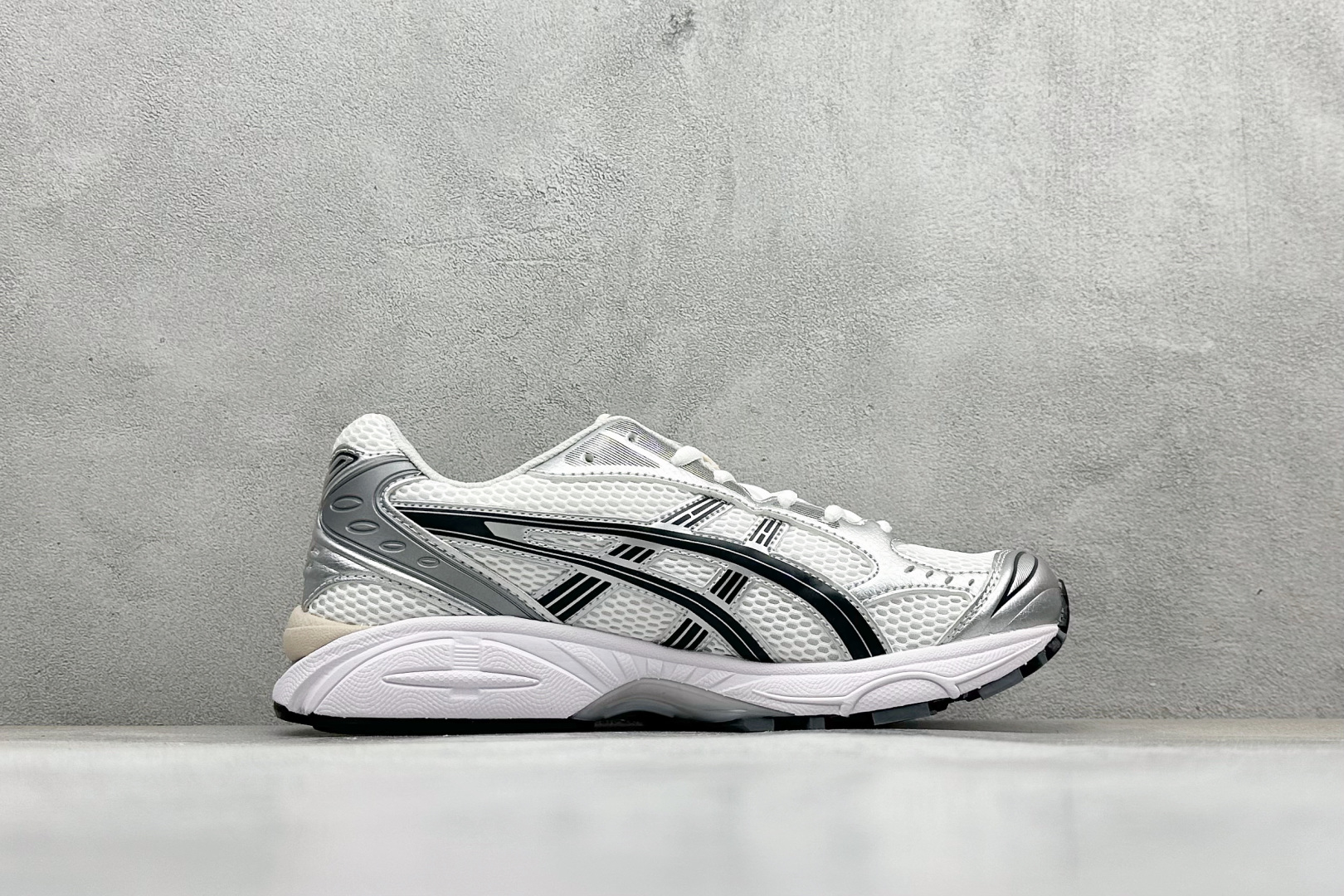 Asics Gel-Kayano 14 亚瑟士运动休闲透气专业跑鞋 1203A537-110