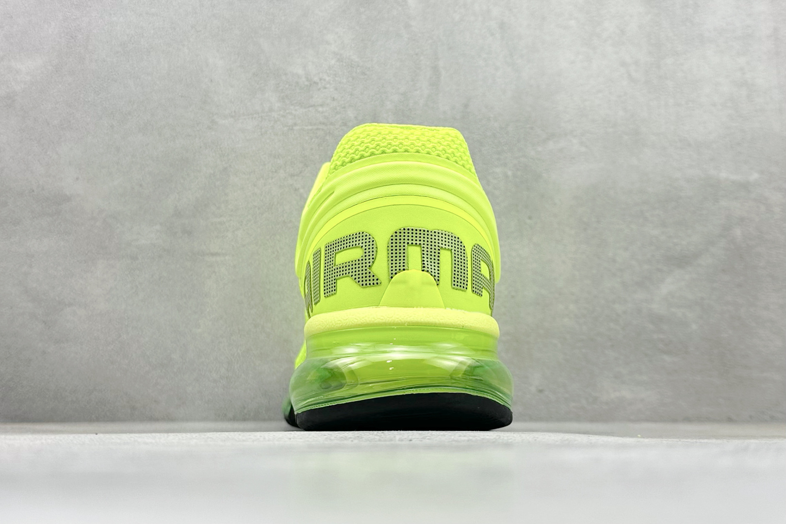 Nike Air Max 2013 舒适时尚耐磨透气 低帮跑步鞋 HF3660-700