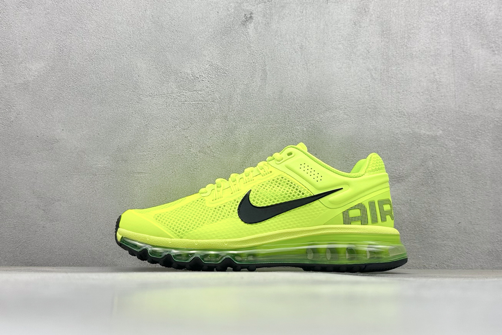 Nike Air Max 2013 舒适时尚耐磨透气 低帮跑步鞋 HF3660-700