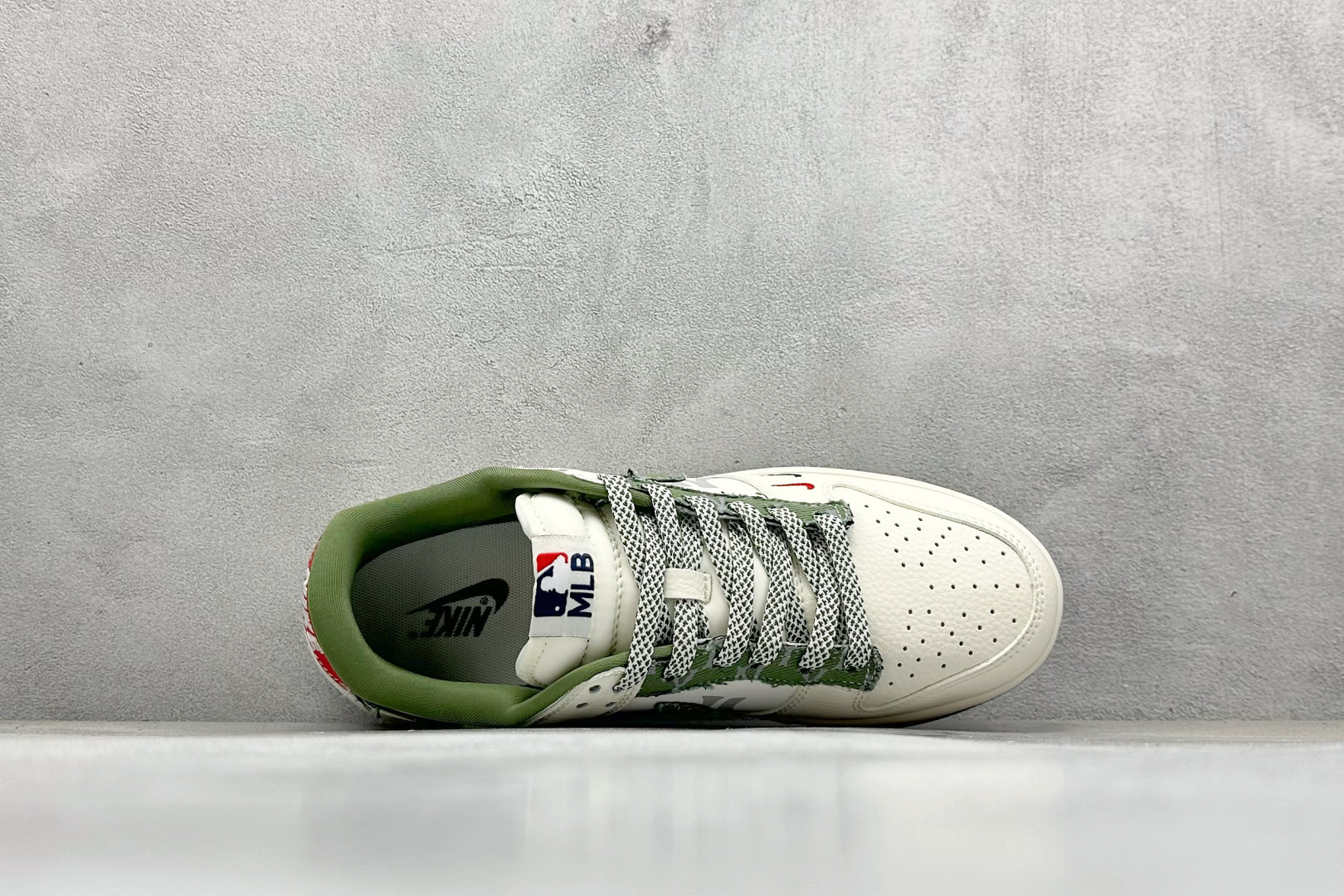 Nike SB Dunk Low x MLB 白绿双小勾 HS8068-054