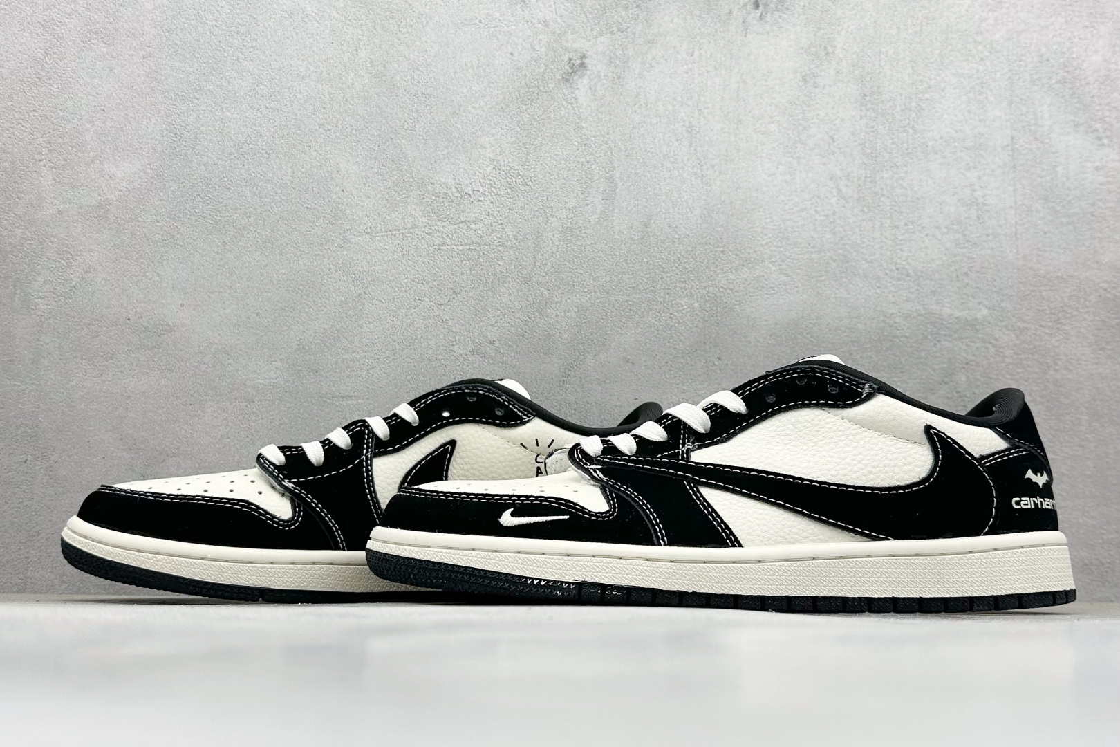 Travis Scott x Fragment Design x Jordan Air Jordan 1 Low SP “蝙蝠侠LOGO” XB1979-008