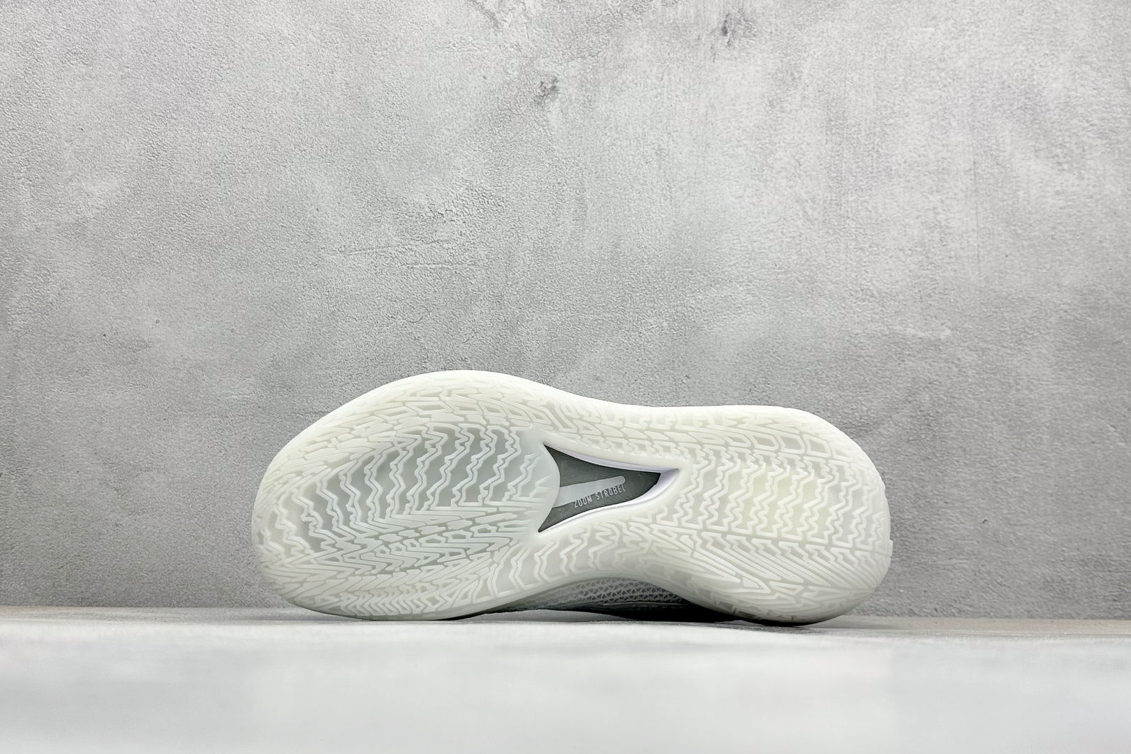 GJR版 Nike Air Zoom G.T.Cut 1 EP耐克新款实战系列篮球鞋 LoCZ0175-102