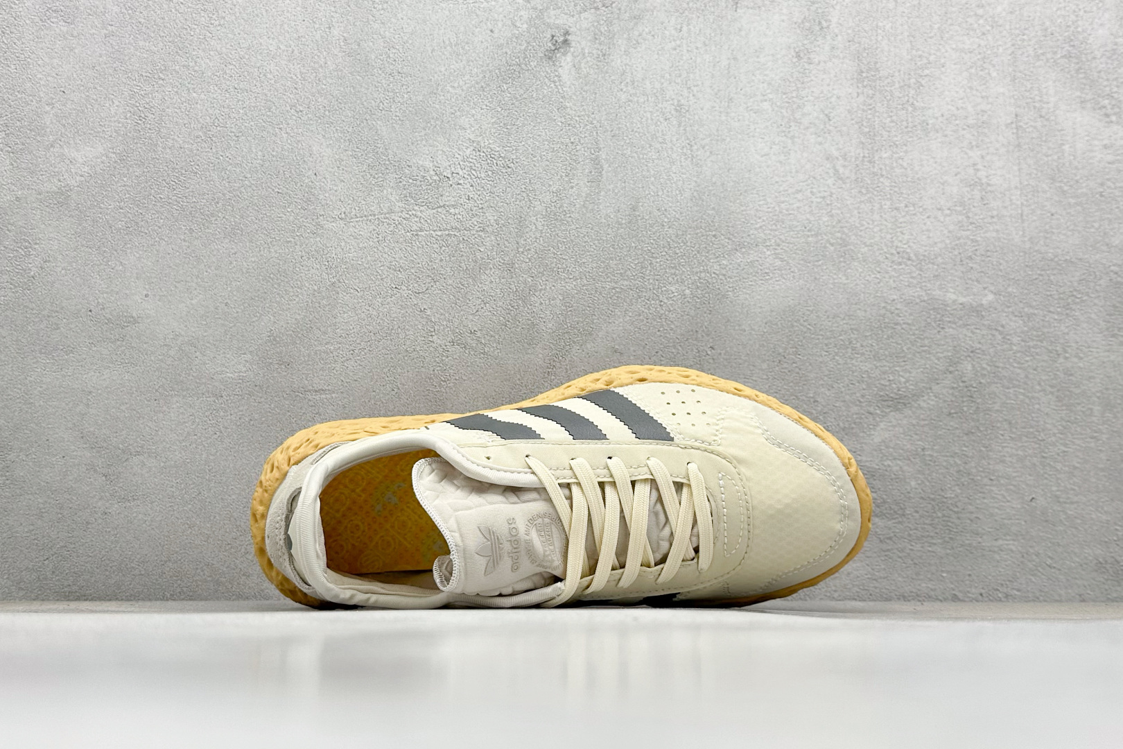 180 Adidoriginals Zponge 舒适百搭防滑耐磨 低帮跑步鞋  JH8112