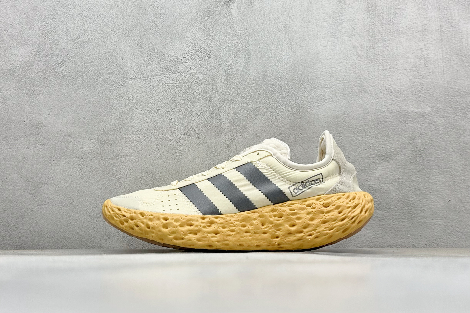 180 Adidoriginals Zponge 舒适百搭防滑耐磨 低帮跑步鞋  JH8112