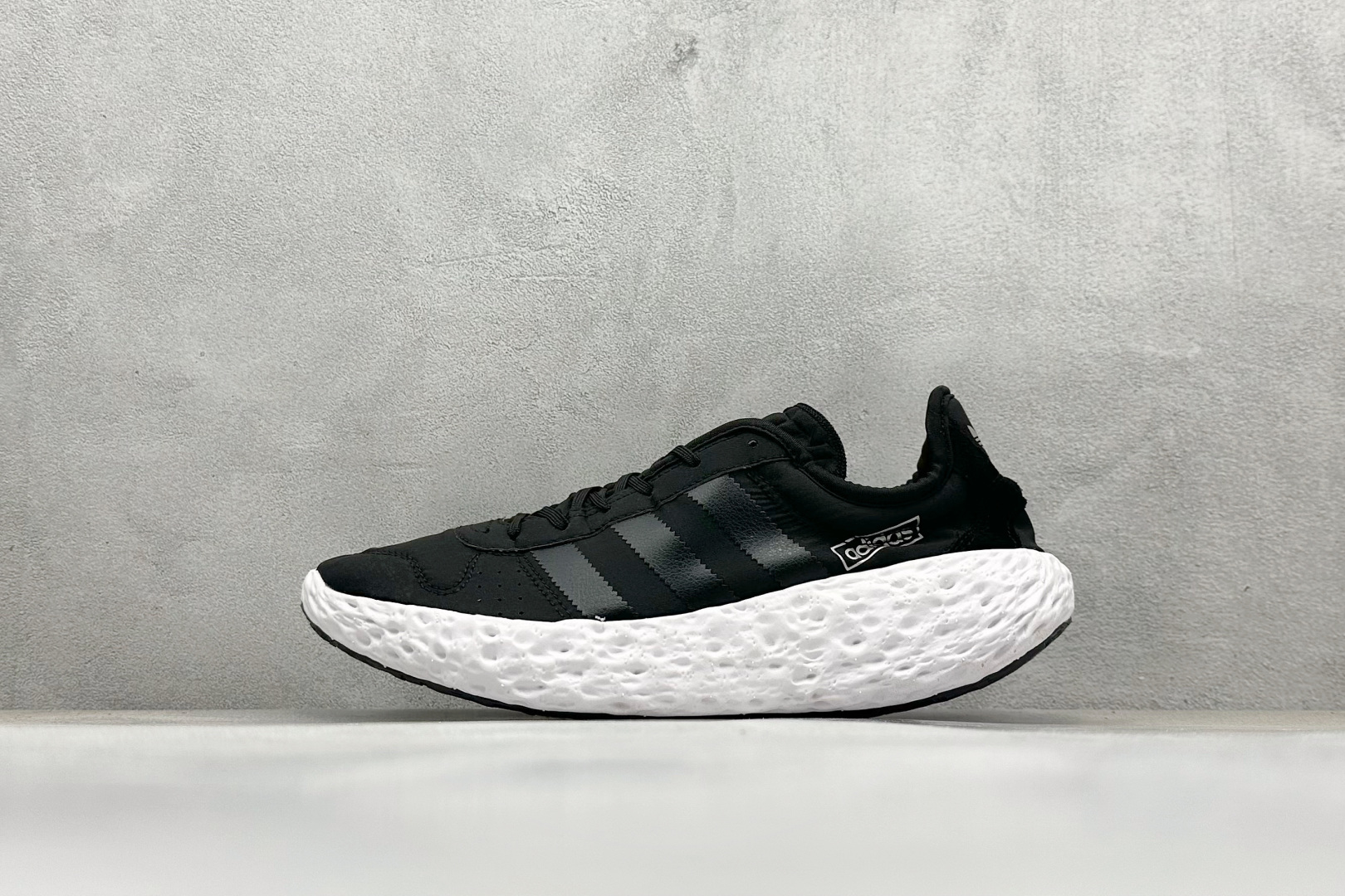 Adidoriginals Zponge 舒适百搭防滑耐磨 低帮跑步鞋 JQ2547