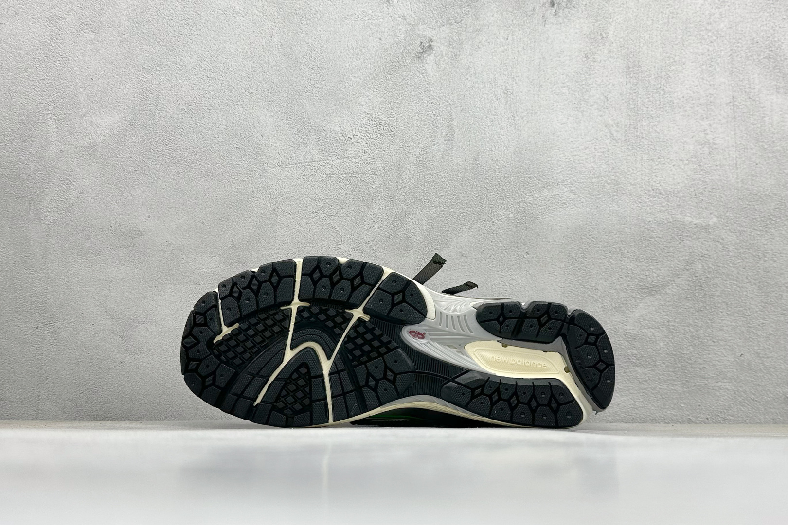 New Balance M1906R系列 复古老爹防滑耐磨低帮跑步鞋 M1906ADA