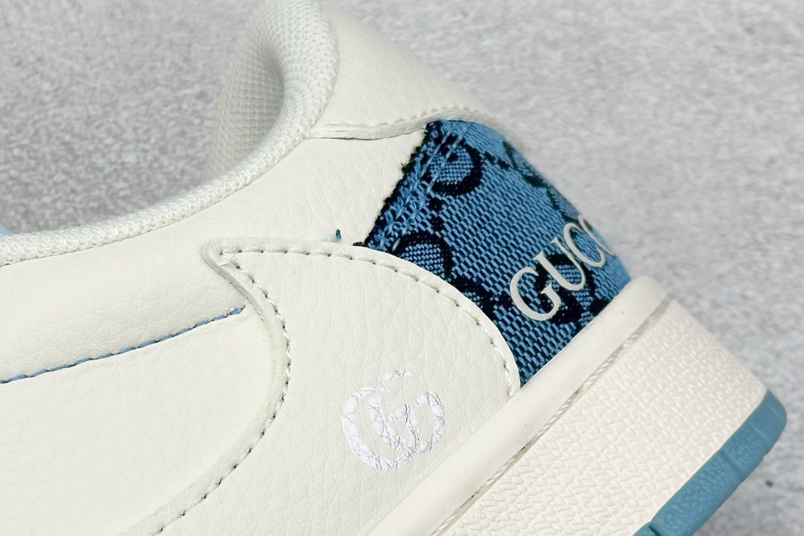 Travis Scott x Fragment Design x Jordan Air Jordan 1 Low SP “古驰联名——白蓝花纹” XZ1658-001