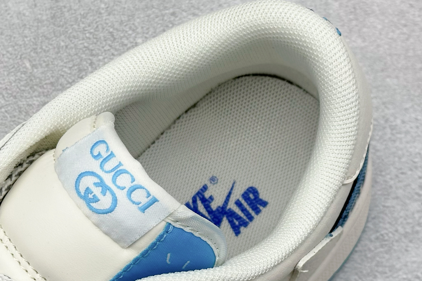 Travis Scott x Fragment Design x Jordan Air Jordan 1 Low SP “古驰联名——白蓝花纹” XZ1658-001