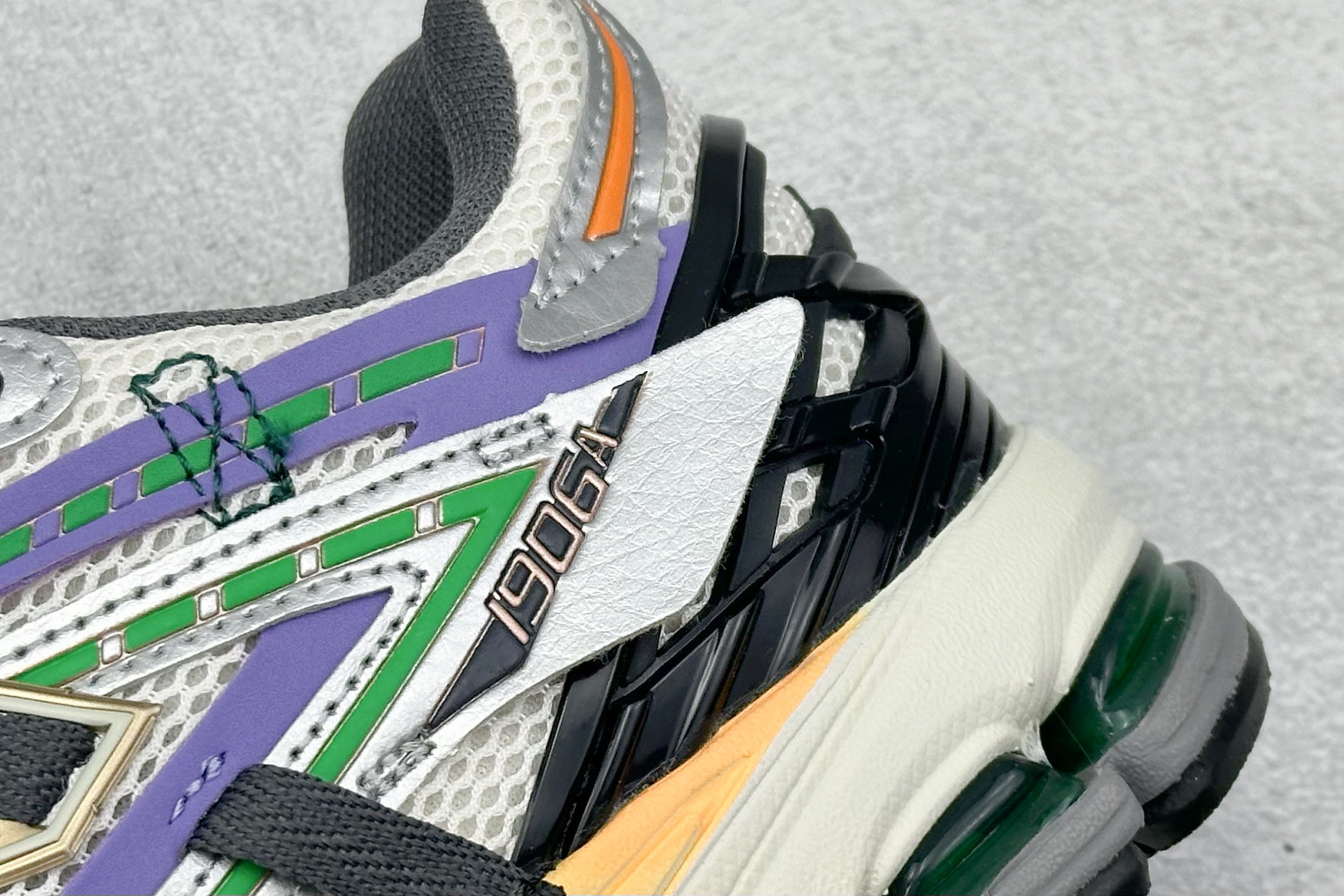 New Balance M1906R系列 复古老爹防滑耐磨低帮跑步鞋 M1906ADA