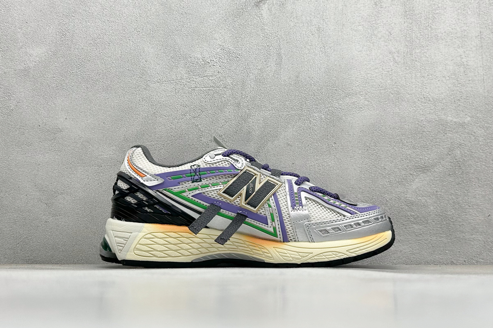 New Balance M1906R系列 复古老爹防滑耐磨低帮跑步鞋 M1906ADA