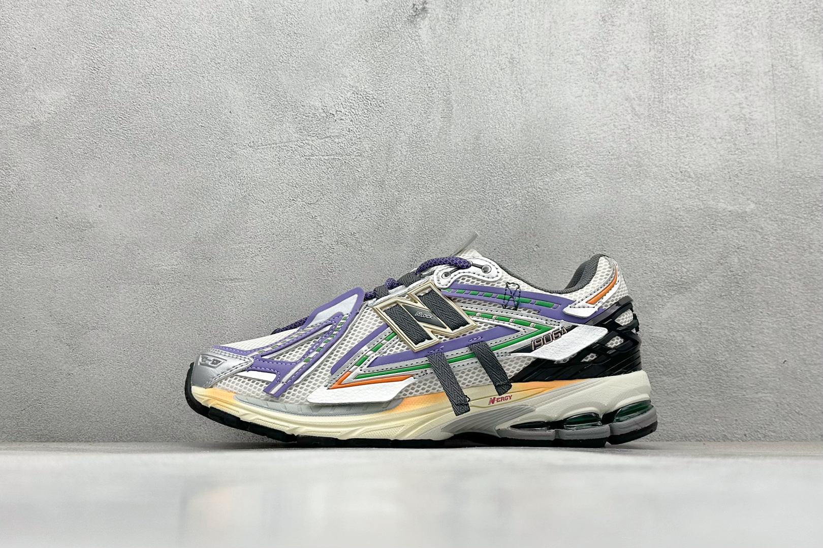 New Balance M1906R系列 复古老爹防滑耐磨低帮跑步鞋 M1906ADA