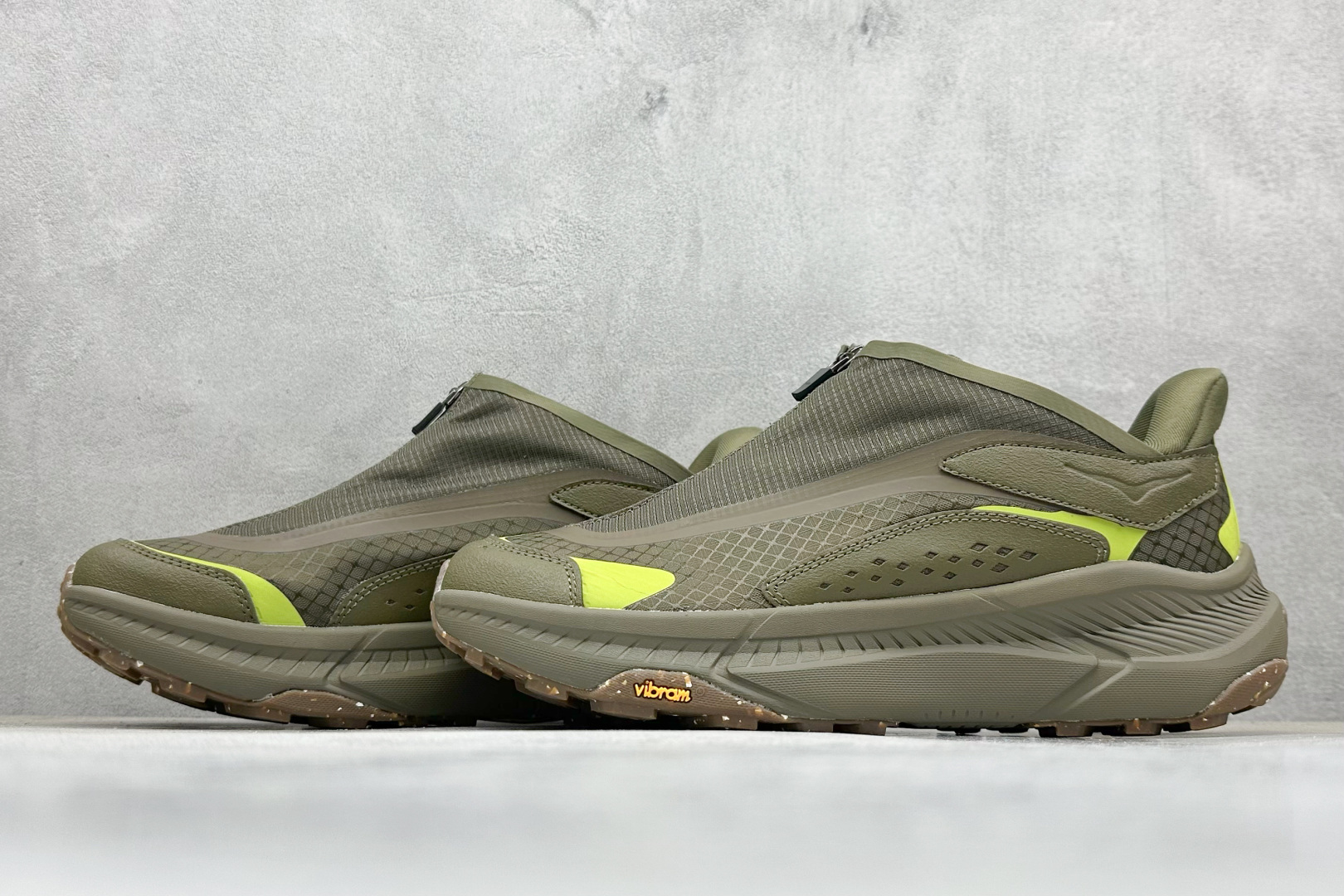 HOKA ONE ONE PROJECT TRANSPORT 橄榄绿 1162850-DTQ