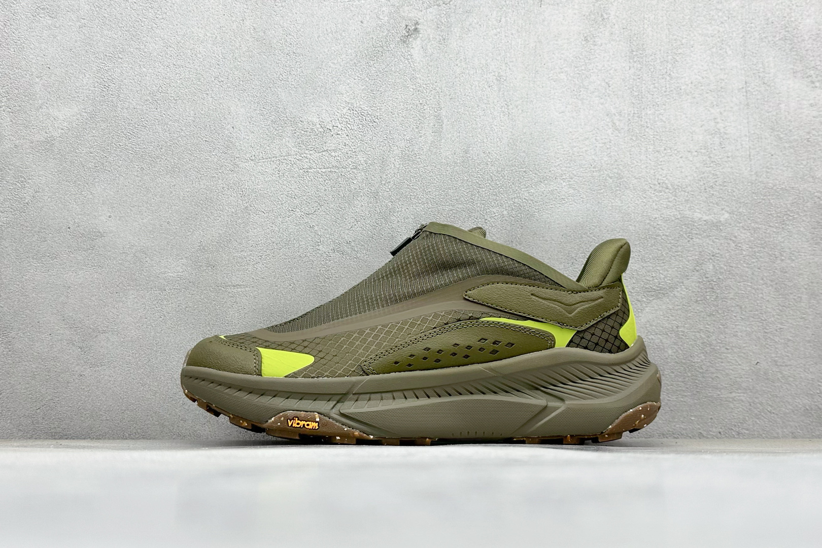 HOKA ONE ONE PROJECT TRANSPORT 橄榄绿 1162850-DTQ