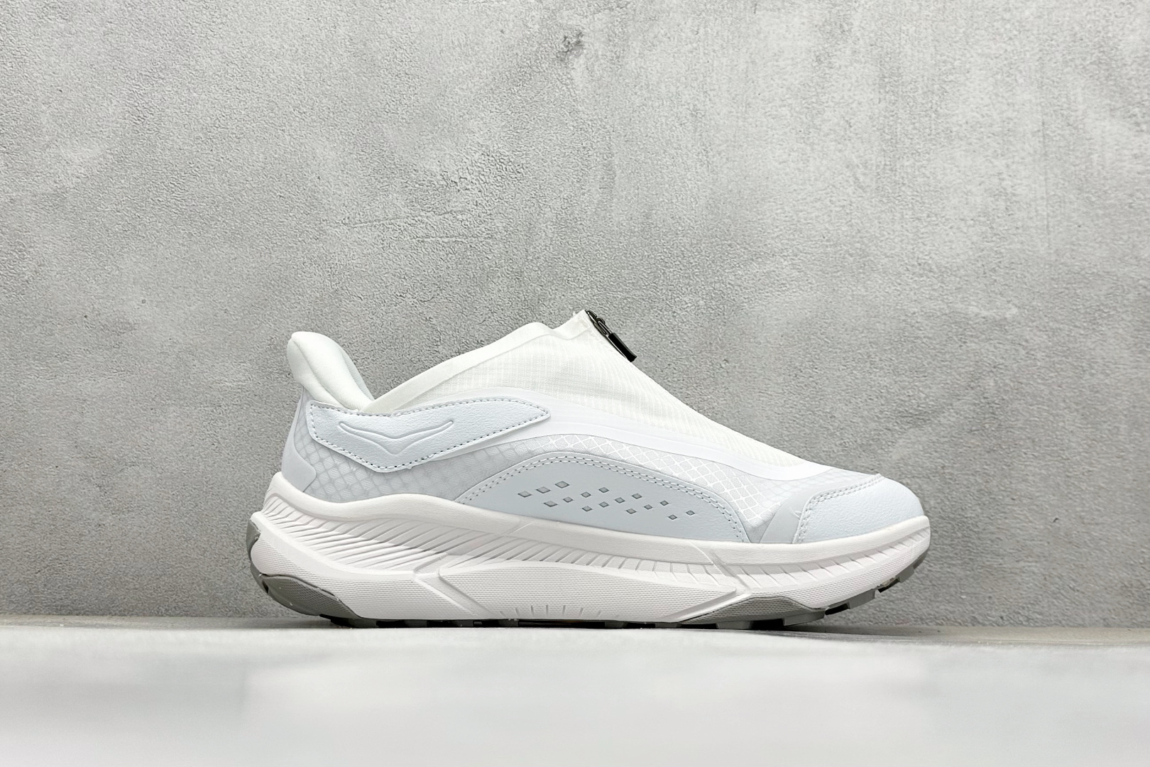 HOKA ONE ONE PROJECT TRANSPORT 白色 1162850-WMC