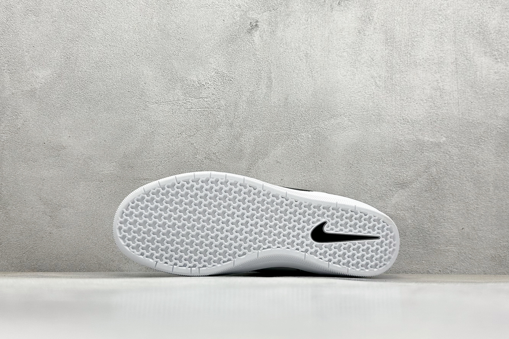 FS版 Nike SB Force 58 硫化杯底 传统篮球风格 Nike SB Force 58 男/女滑板鞋 CZ2959-003