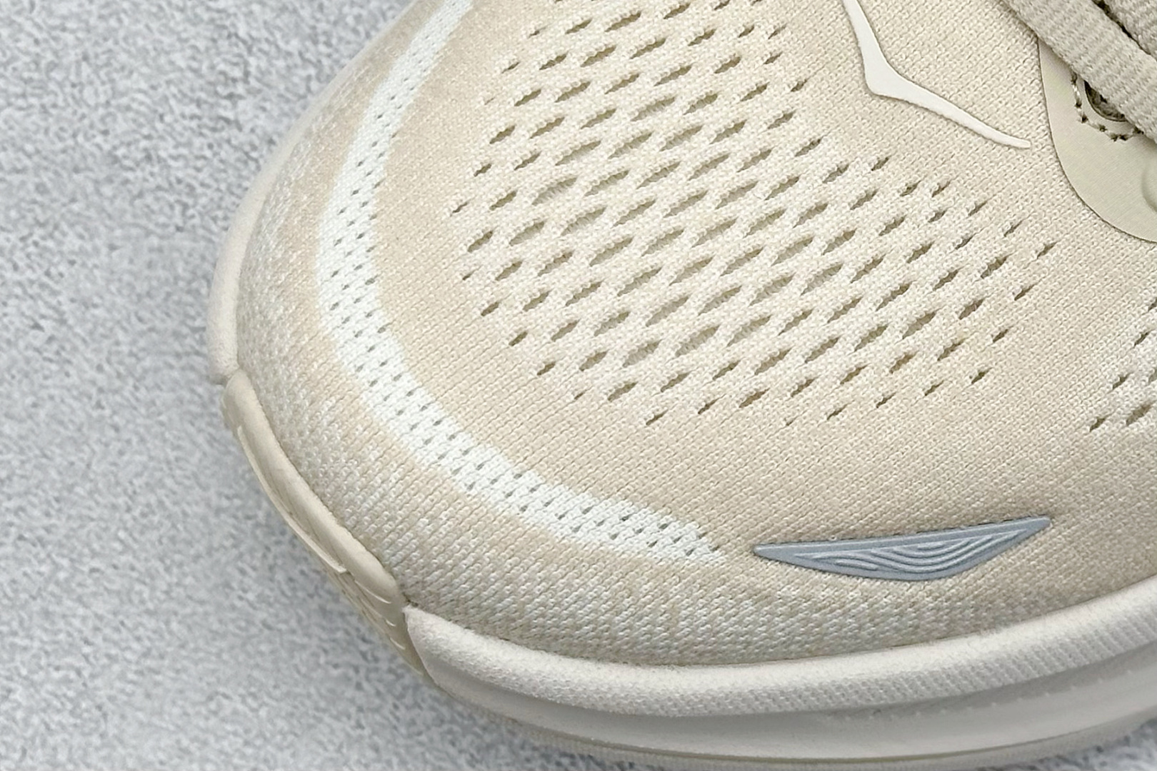  放店私
RS版HOKA ONE ONE Bondi 9 舒适防滑耐磨低帮休闲跑步鞋 

货号：/OLT