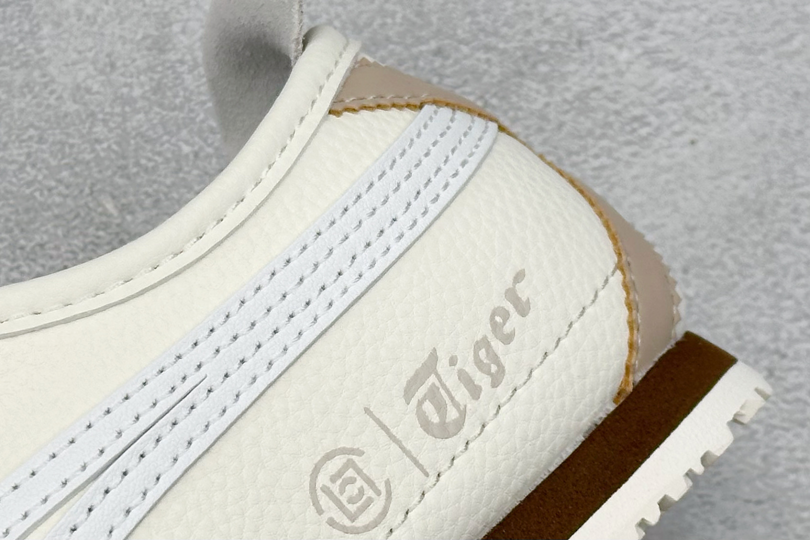 Onitsuka Tiger Mexico 66 Paraty 百搭单品 板鞋 DL408-137