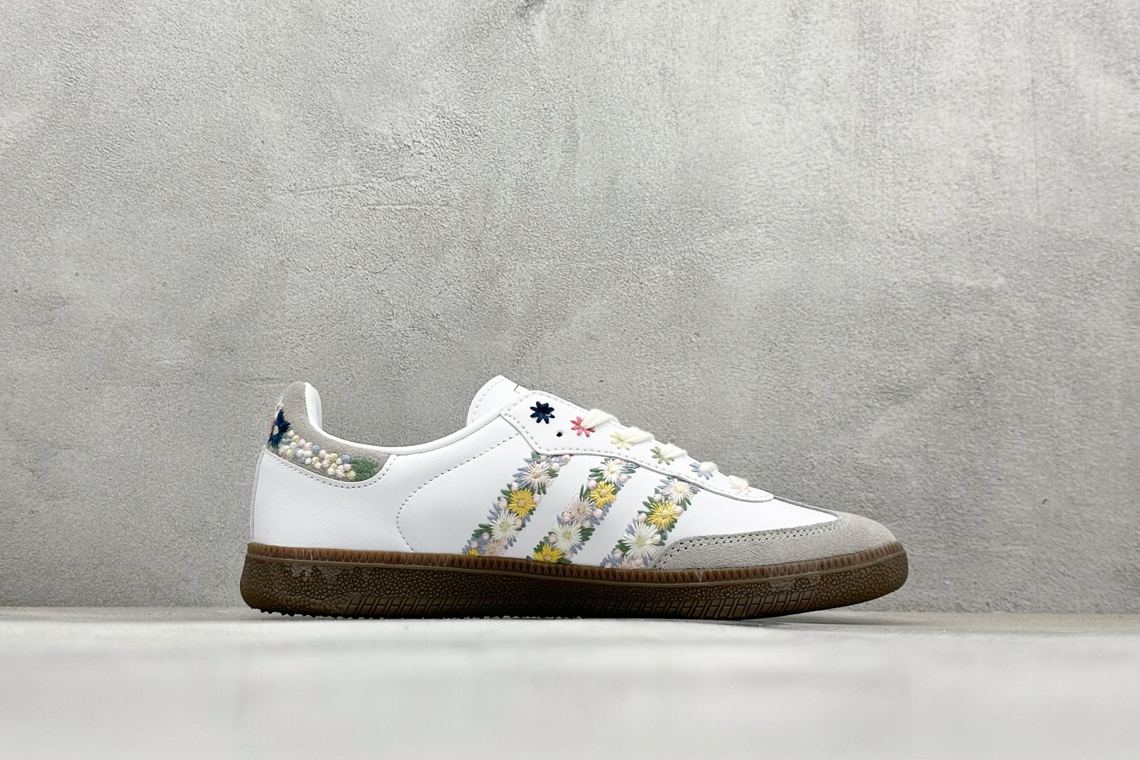 juice x adidoriginals SAMBA Flower 花卉 白色 HQ5155
