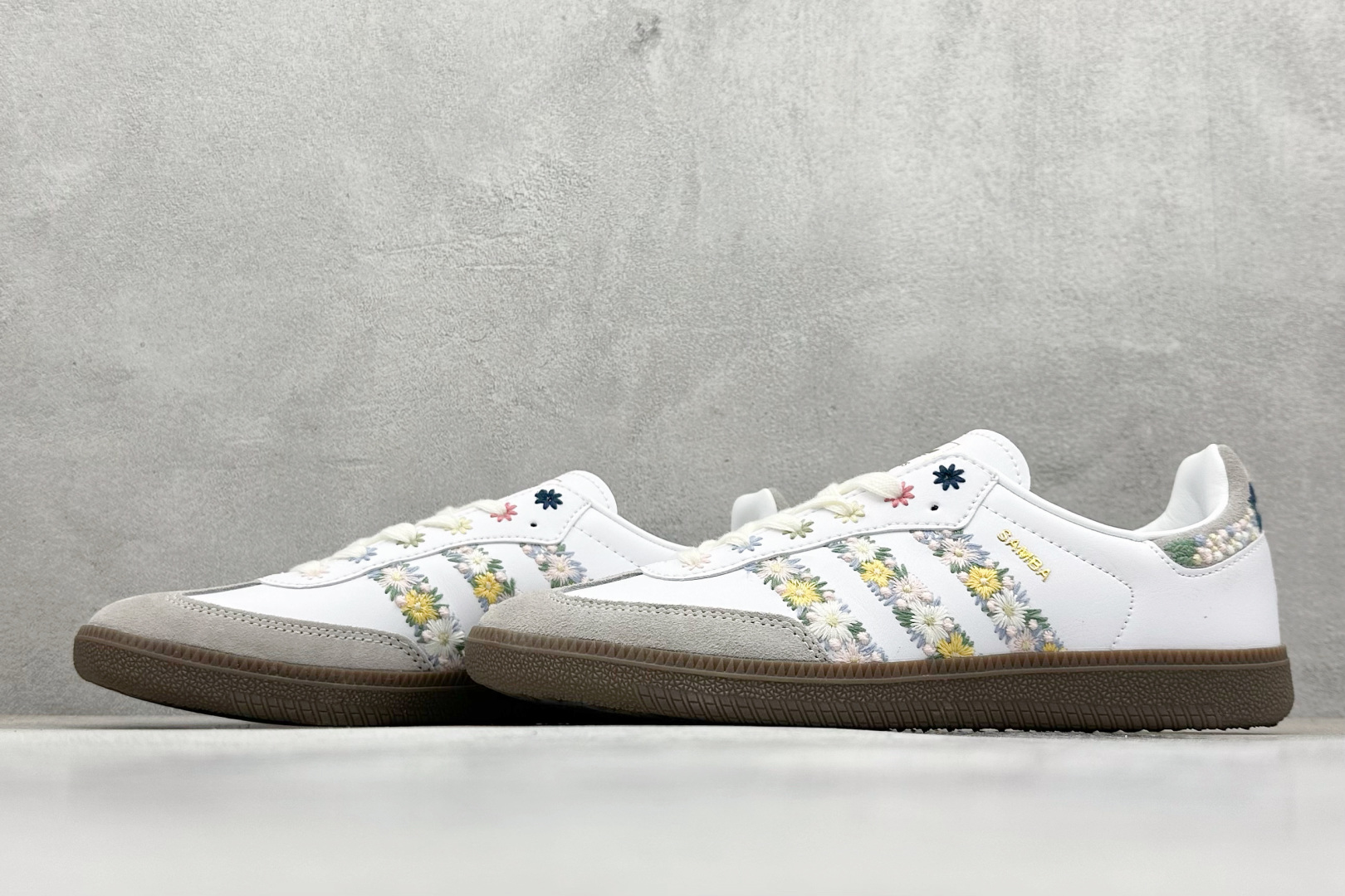 juice x adidoriginals SAMBA Flower 花卉 白色 HQ5155