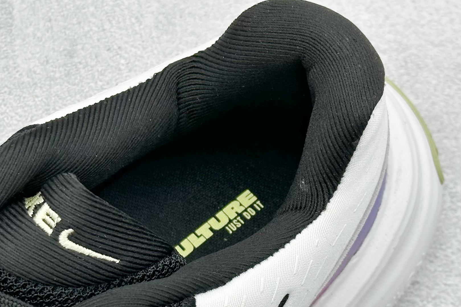 Nike Uplift 潮流舒适 织物防滑耐磨 低帮跑步鞋 IB2765-100