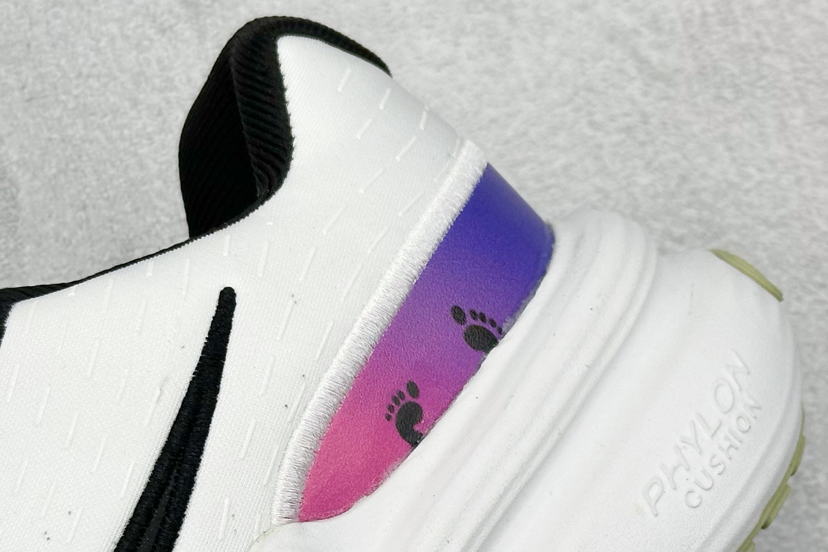 Nike Uplift 潮流舒适 织物防滑耐磨 低帮跑步鞋 IB2765-100