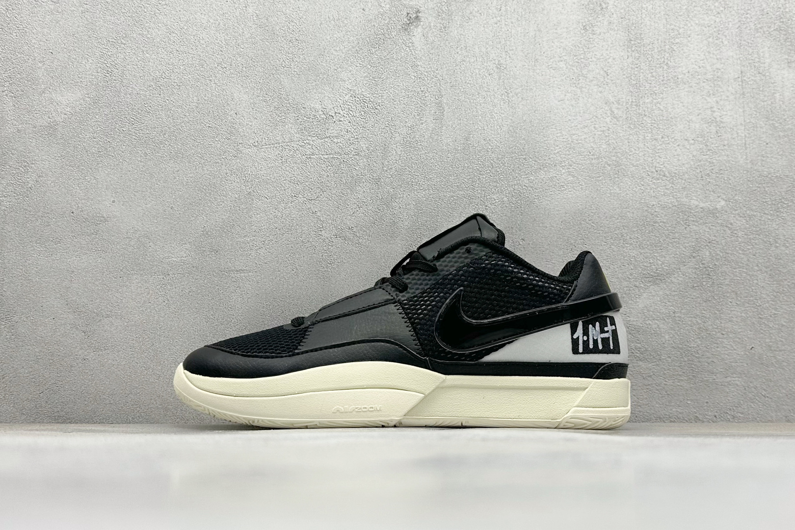 福利特价 
NIKE JA 1 EP 莫兰特运动休闲篮球鞋

货号  FV1288-001
尺码：36-