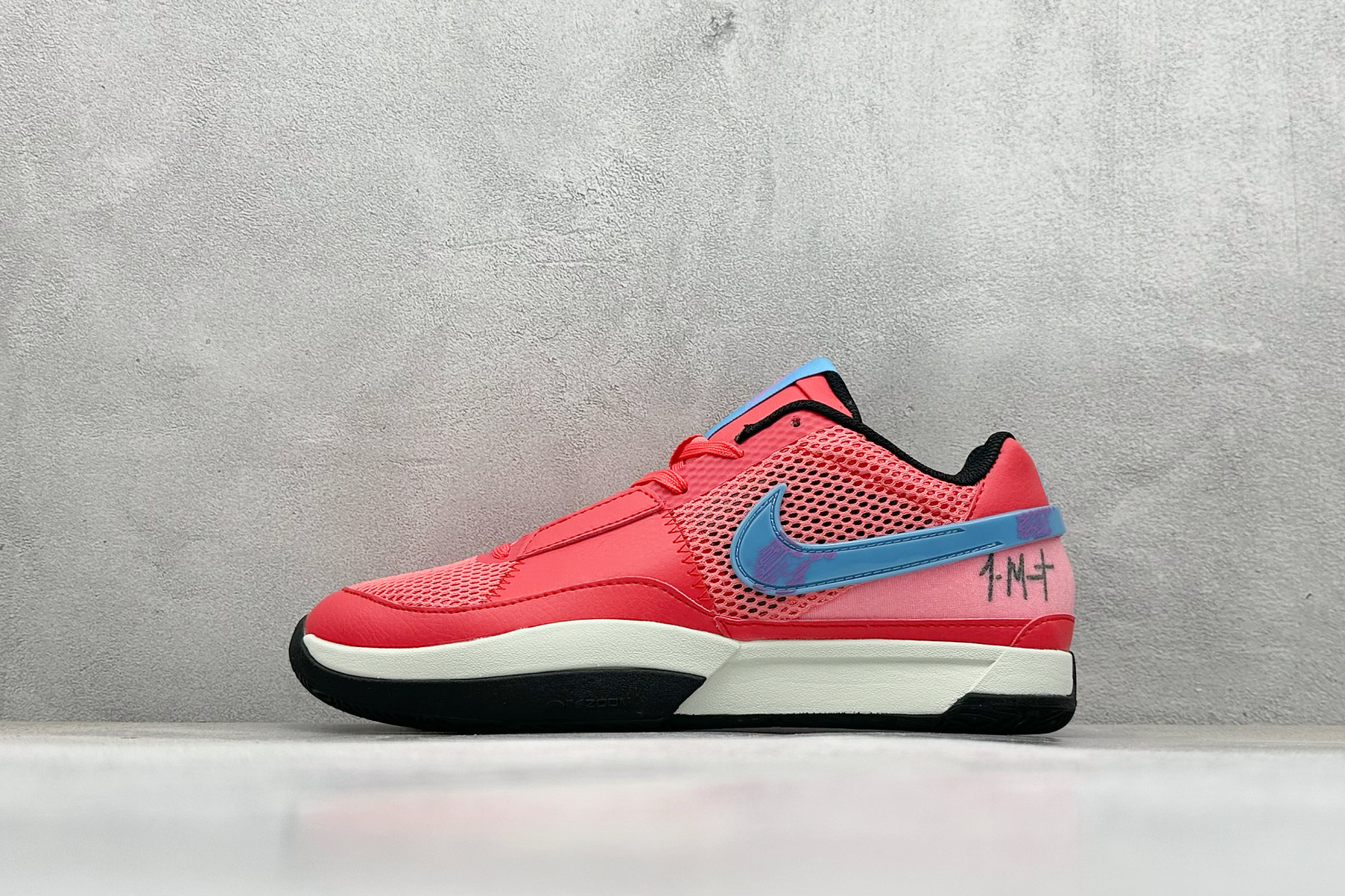 福利特价 
NIKE JA 1 EP 莫兰特运动休闲篮球鞋

货号  FV1288-001
尺码：36-