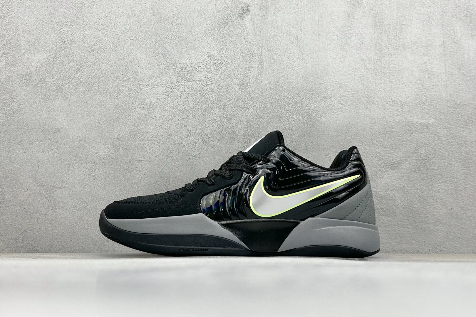 福利特价 
NIKE JA 2 XMAS PE EP 莫兰特运动休闲篮球鞋

货号  FD7327 10