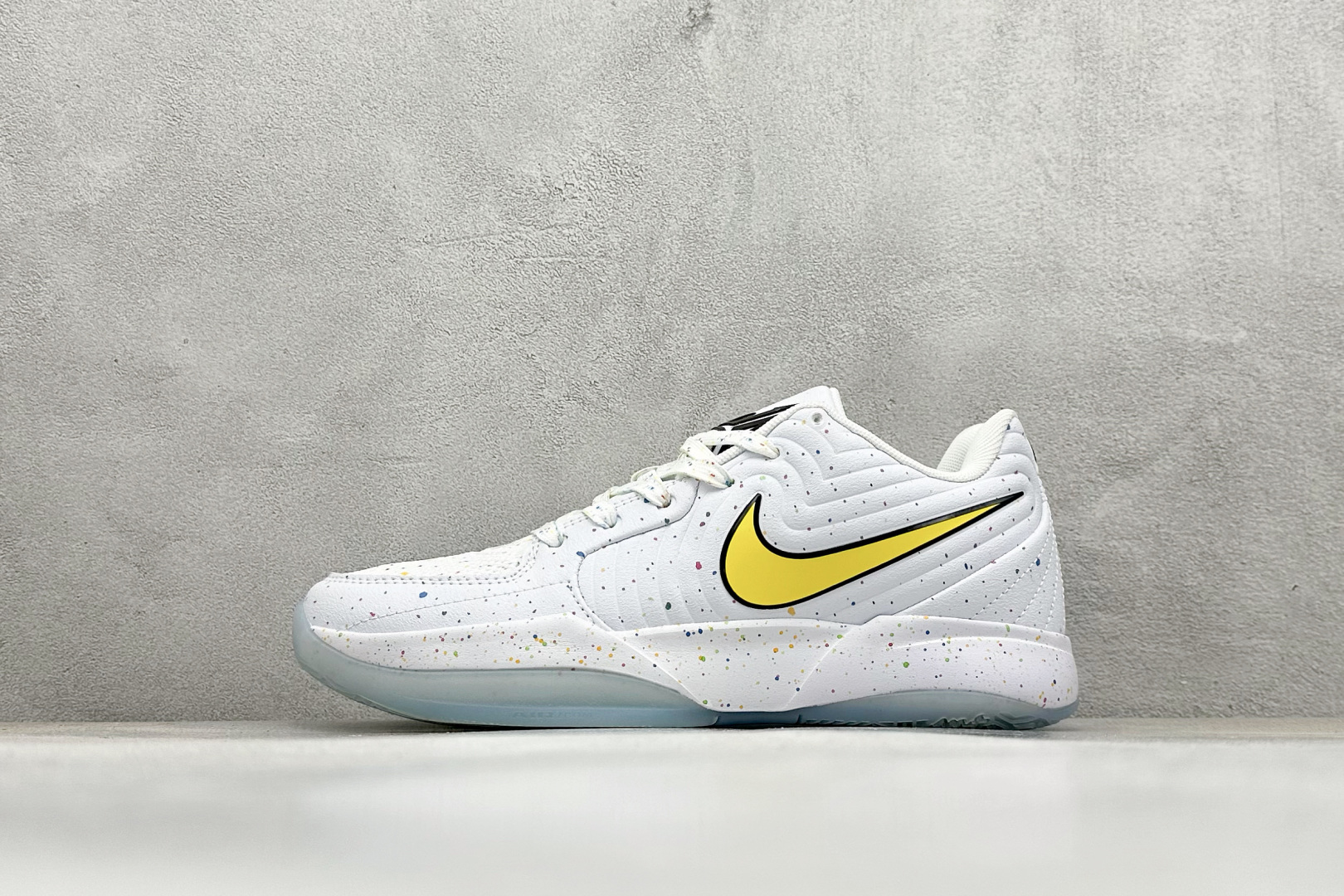 福利特价 
NIKE JA 2 XMAS PE EP 莫兰特运动休闲篮球鞋

货号  FD7327 10