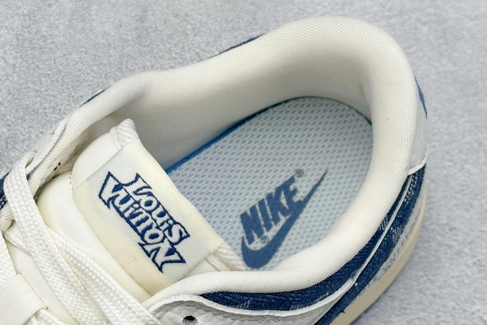 福利特价 放店私
Nk SB Dunk Low LV联名-米蓝牛仔勾 周年高端定制 低帮休闲板鞋
#定