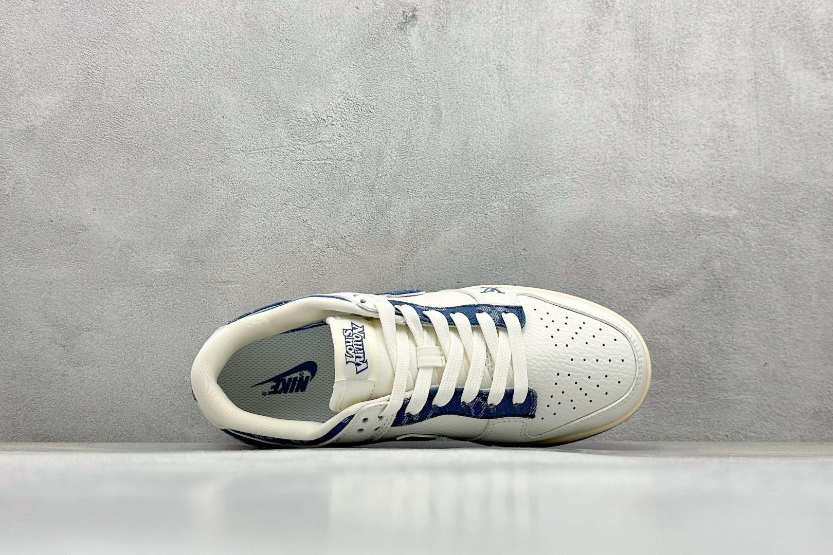 福利特价 放店私
Nk SB Dunk Low LV联名-米蓝牛仔勾 周年高端定制 低帮休闲板鞋
#定