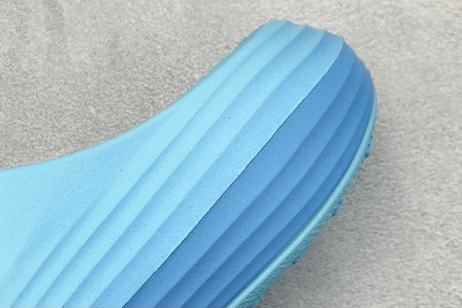 Nike ReactX Rejuven8 Slide 耐克夏日穿搭凉鞋 HV4479-400