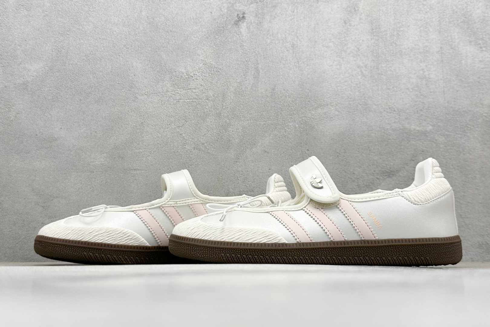 adidoriginals Samba Jane 白银色 JR4482