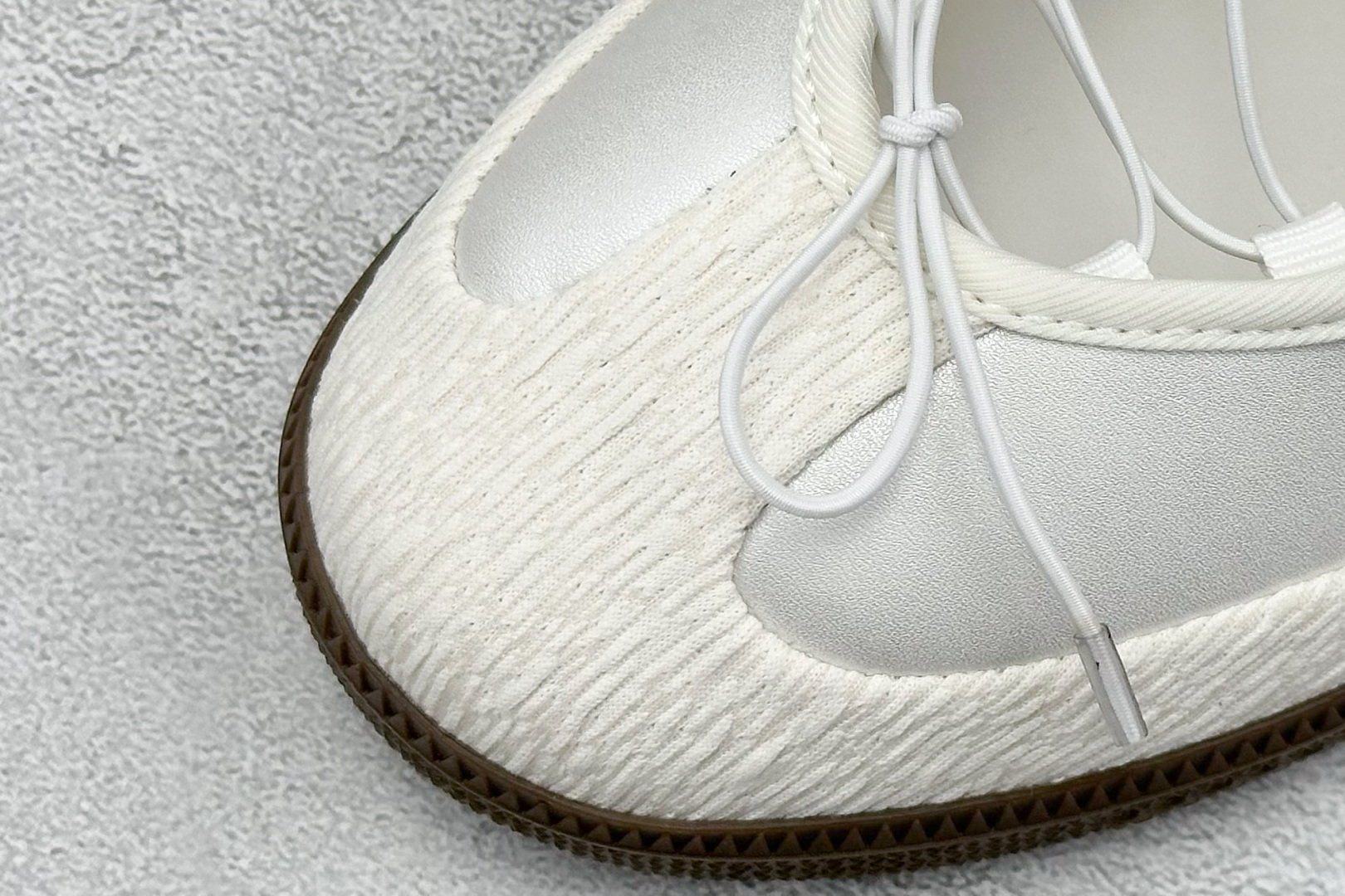adidoriginals Samba Jane 白银色 JR4482