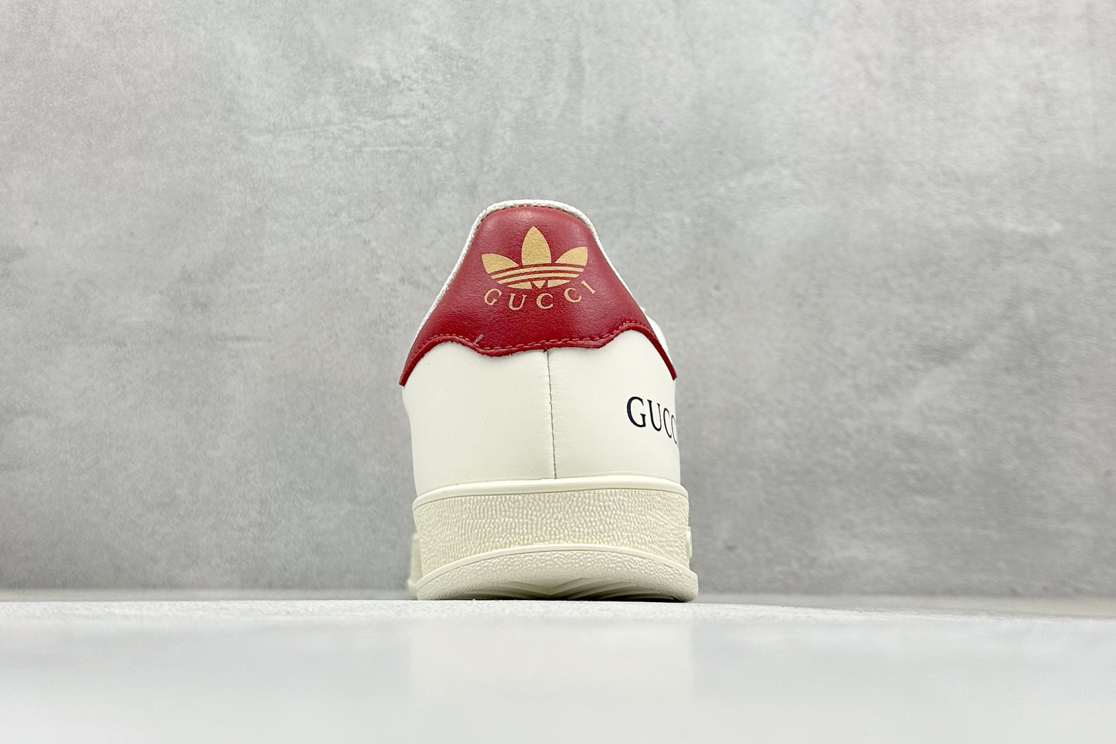 AdidOriginals Gazelle INdoor x GUCCI 灰白黑 三叶草休闲防滑耐磨低帮板鞋 DM1234-012