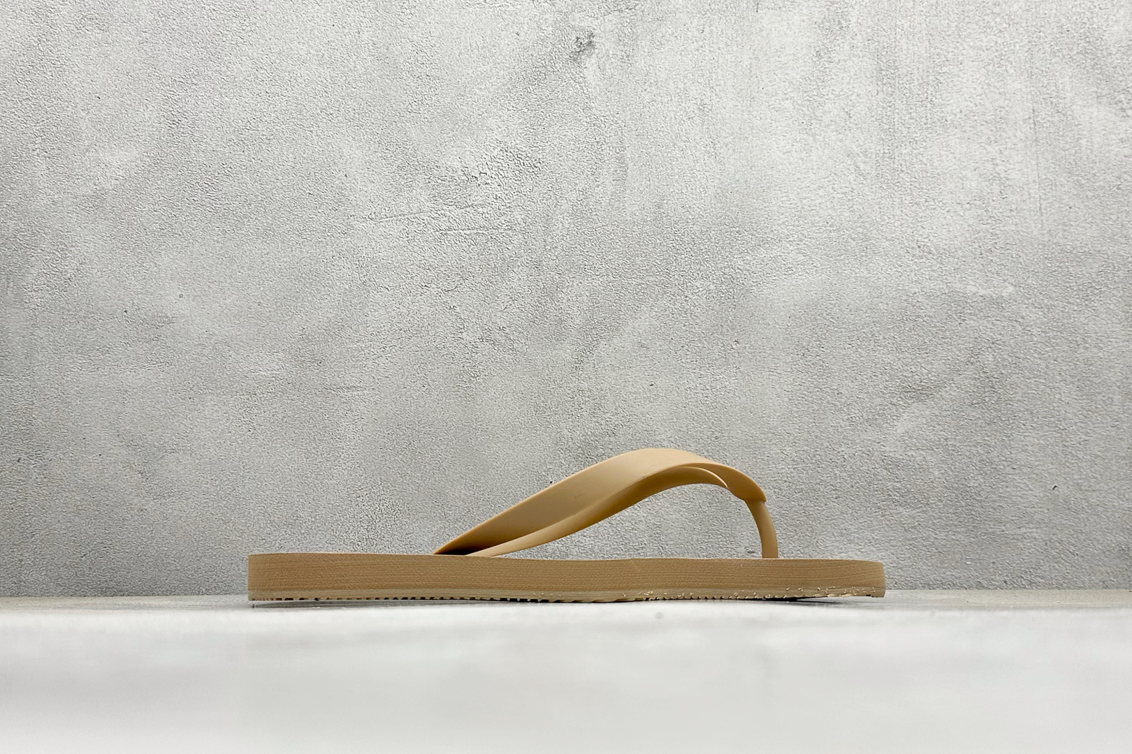 OK版Balenciaga Track Sneaker Recy Cled 巴黎世家夏季人字休闲拖 W1TAB 9710