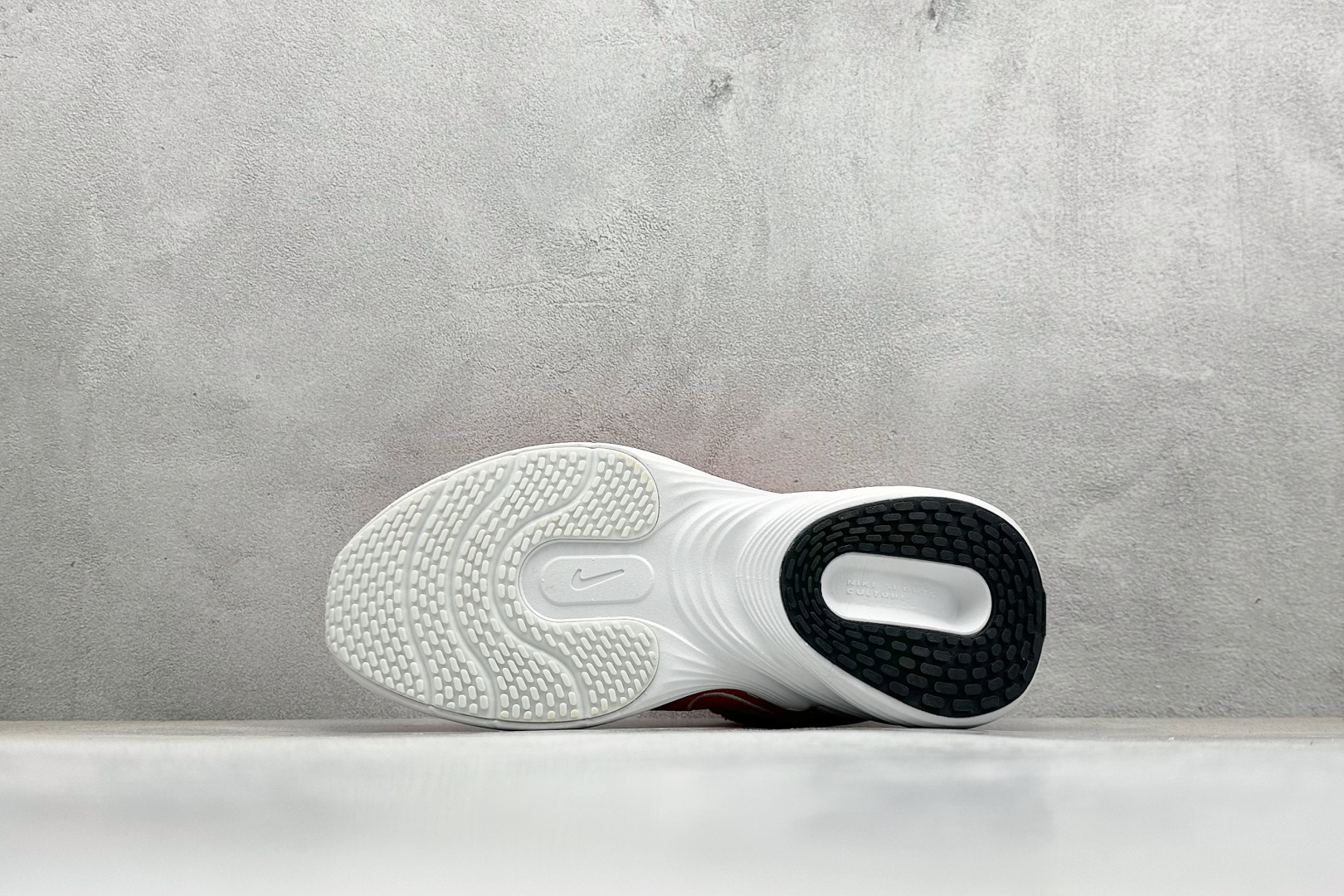  终端放店
Nike Uplift SC 潮流舒适 织物防滑耐磨 低帮跑步鞋 
鞋底软弹又有支撑感防滑耐