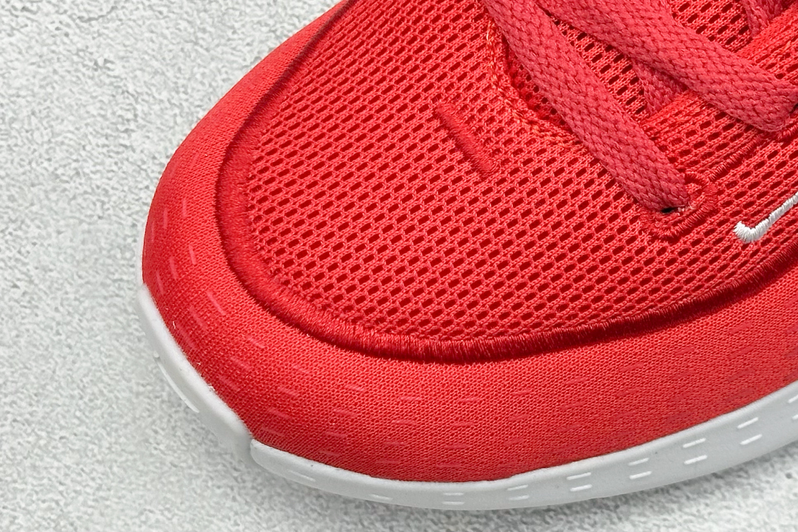  终端放店
Nike Uplift SC 潮流舒适 织物防滑耐磨 低帮跑步鞋 
鞋底软弹又有支撑感防滑耐