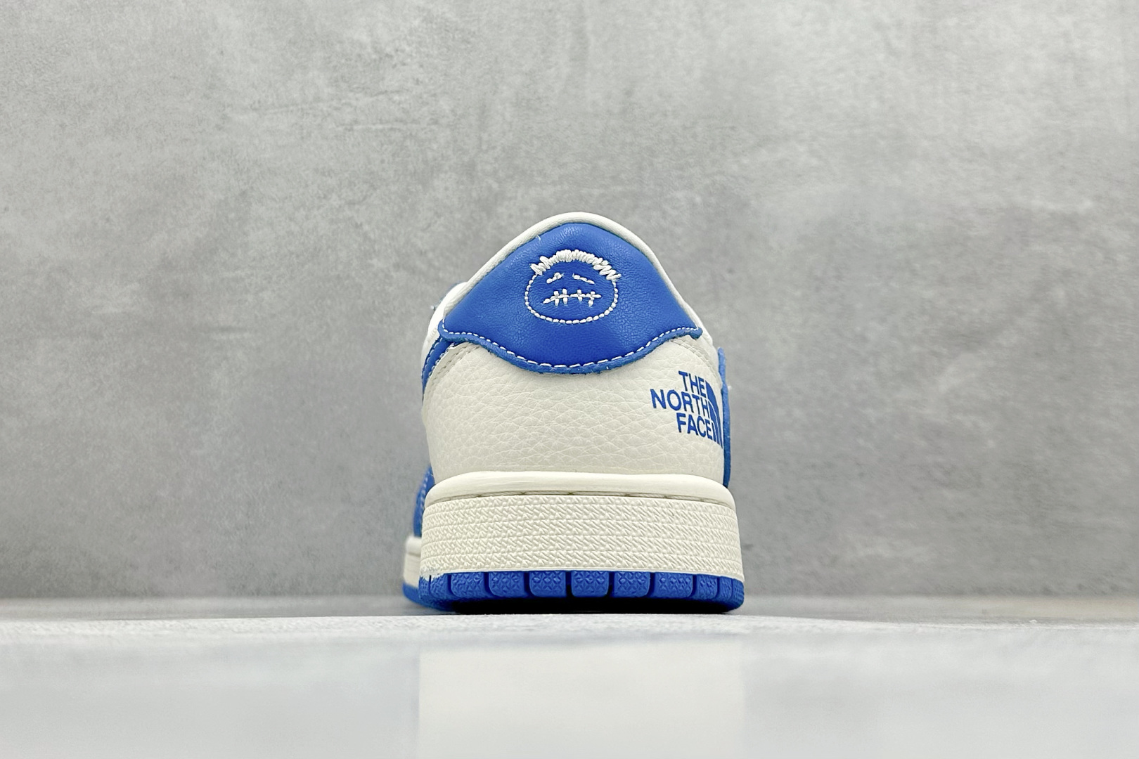 XC版Travis Scott x Nike Air Jordan 1 Low x The North Face 反转蓝白小勾倒钩 LD2025-033