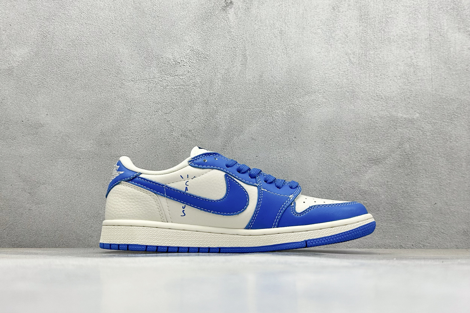 XC版Travis Scott x Nike Air Jordan 1 Low x The North Face 反转蓝白小勾倒钩 LD2025-033