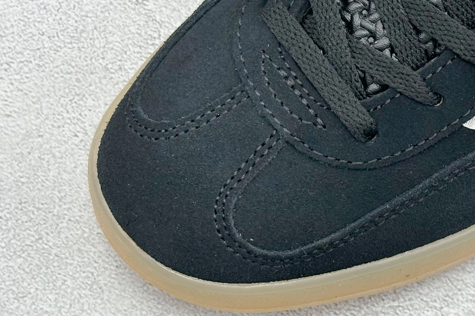 adidoriginals GAZELLE INDOOR 黑白 JS1412