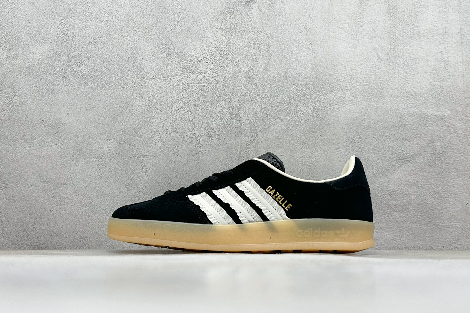 adidoriginals GAZELLE INDOOR 黑白 JS1412