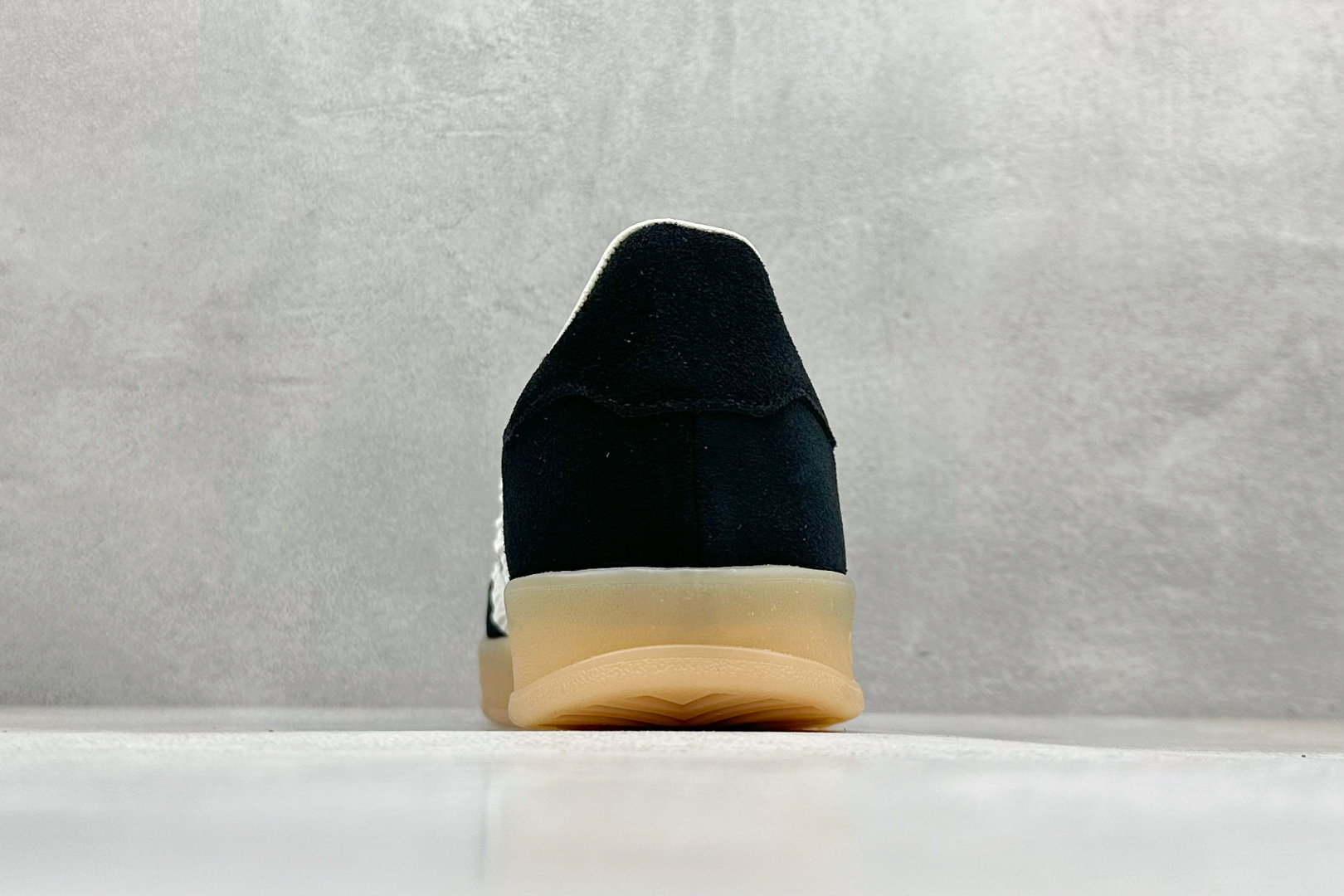 adidoriginals GAZELLE INDOOR 黑白 JS1412