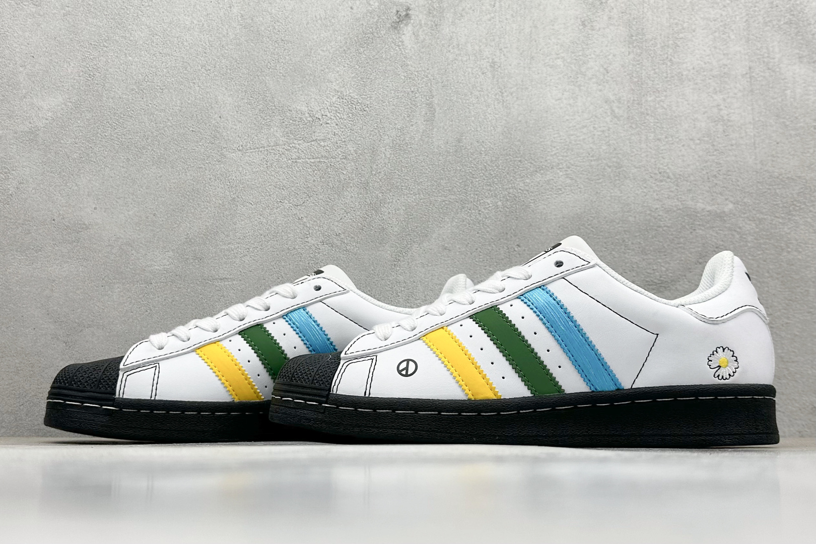 AD Originals Superstar x 小雏菊 黑白 BZ2538