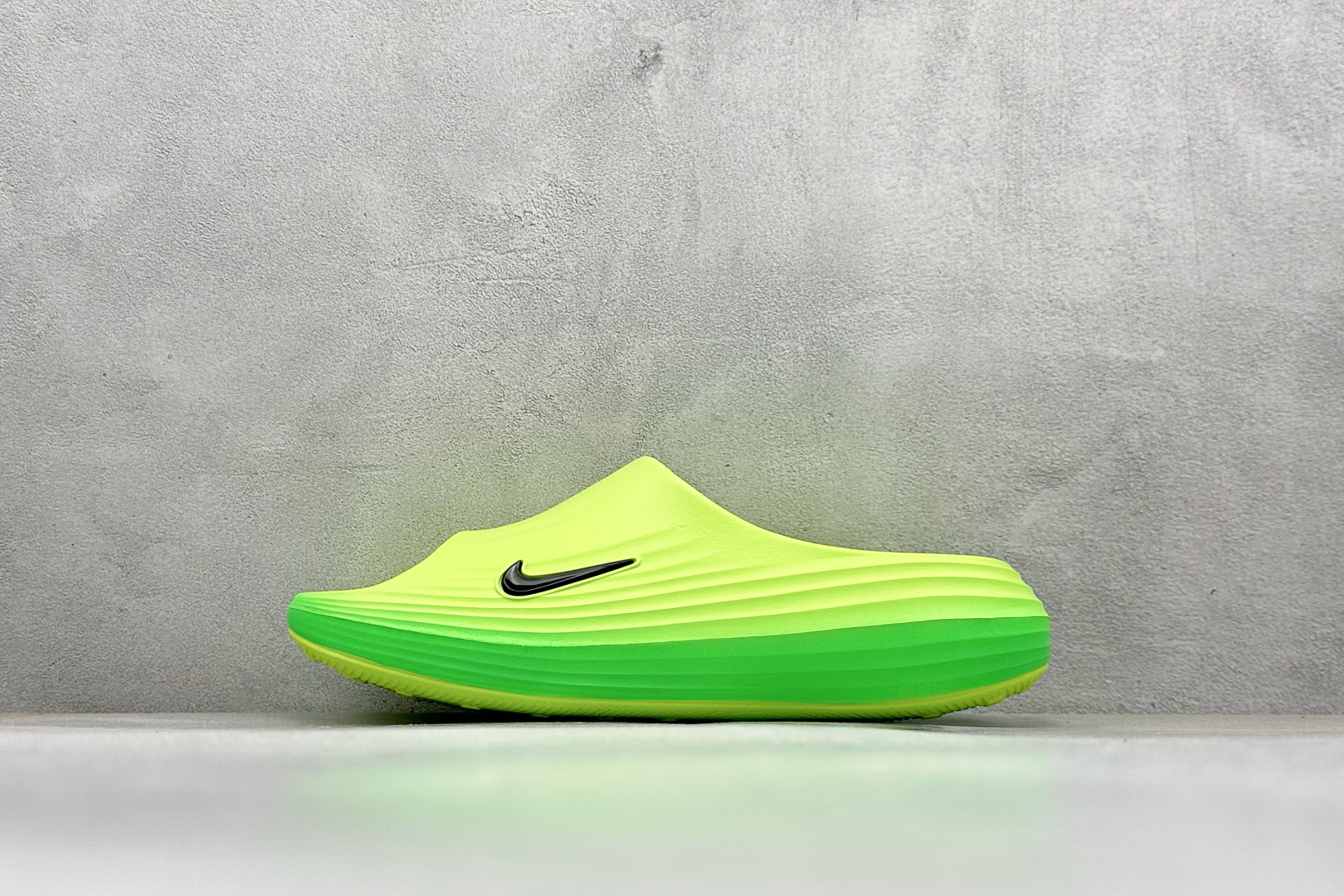 Nike ReactX Rejuven8 Slide 耐克夏日穿搭凉鞋 HV4479-301