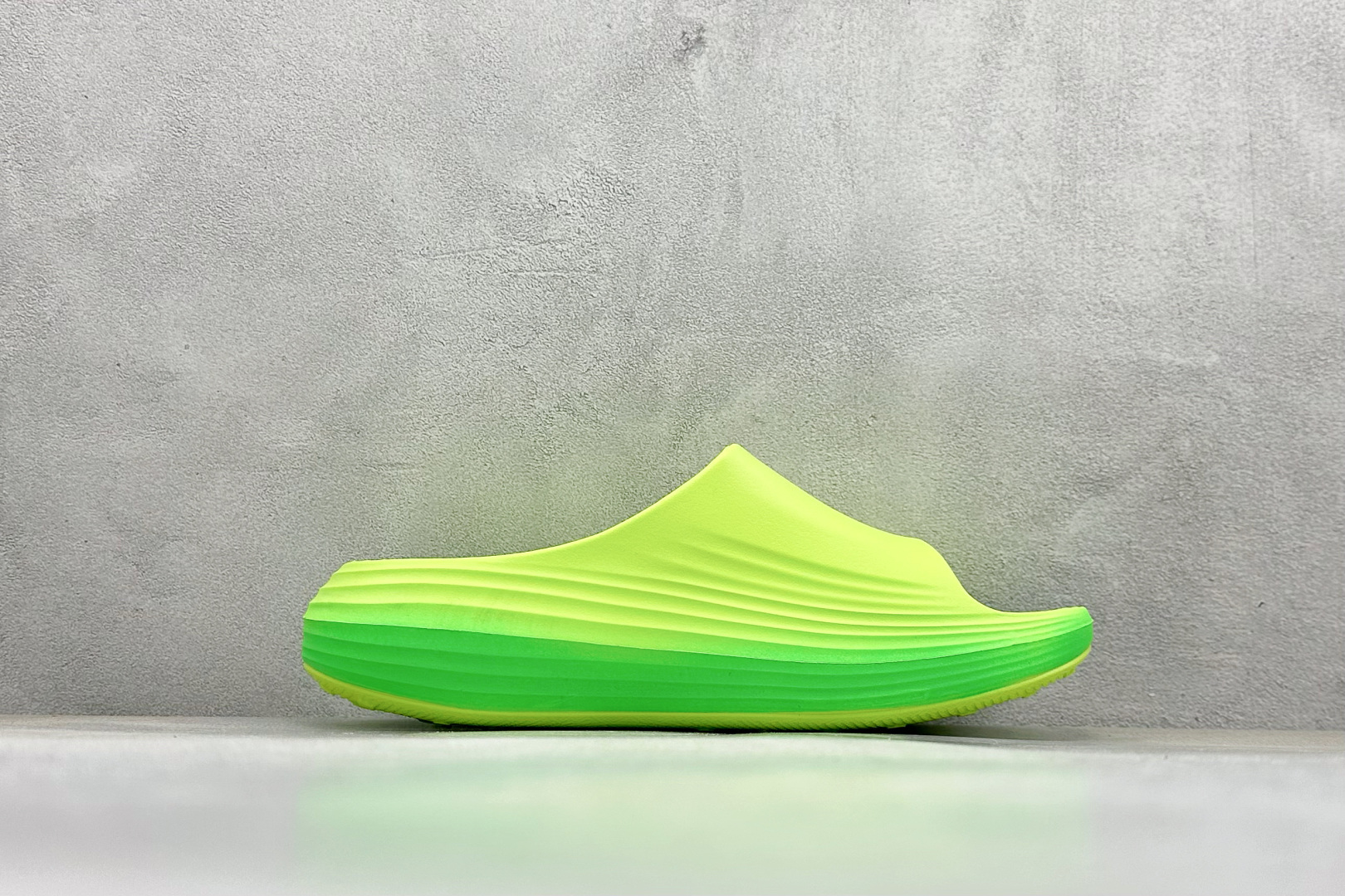 Nike ReactX Rejuven8 Slide 耐克夏日穿搭凉鞋 HV4479-301