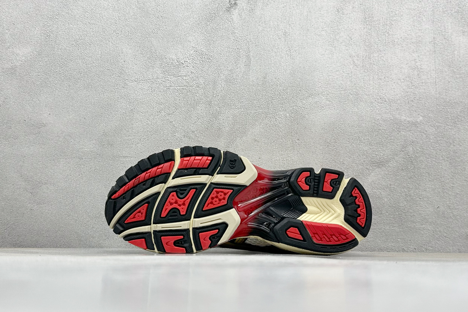 Asics Gel-Kayano 14 织物合成革 马拉松 潮流 复古 減震防滑耐磨 低帮 跑步鞋 白银红 1203A692-100